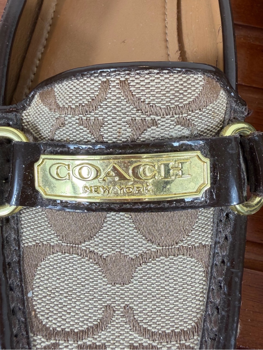 Coach Beige Khaki Signature Canvas Loafers with Dark Brown Trim Size 7 - Picture 2 of 8